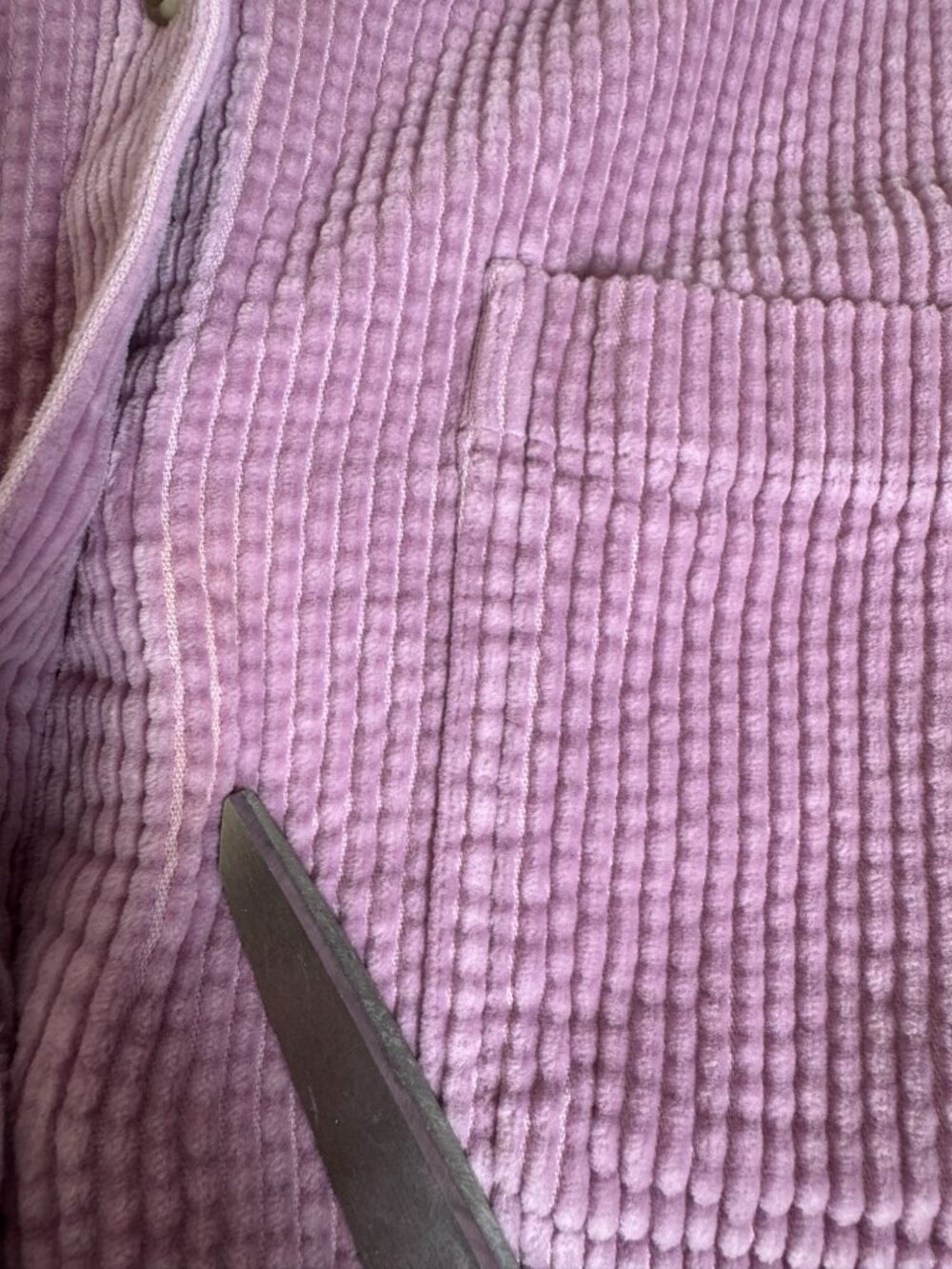 L.L. Bean Purple Pink Comfort Corduroy Button Up Shirt Medium Petite 100% Cotton - Picture 6 of 14